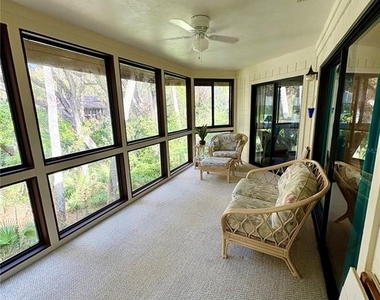 10 Oakmont Court - Photo Thumbnail 18
