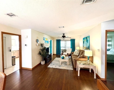 10 Oakmont Court - Photo Thumbnail 3