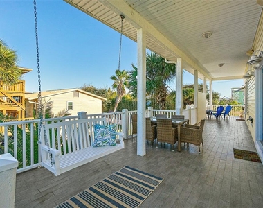42 Moody Drive - Photo Thumbnail 10