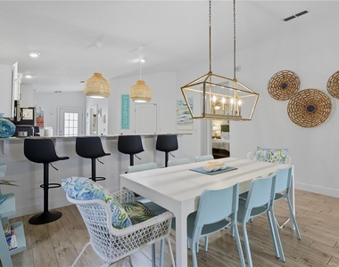 27 Malacompra Road - Photo Thumbnail 17