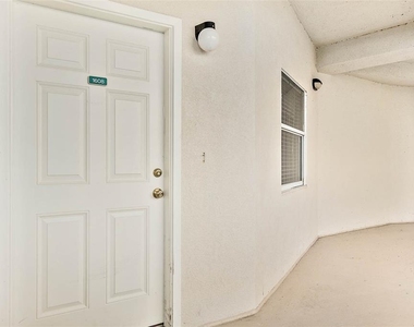 104 Surfview Drive - Photo Thumbnail 5