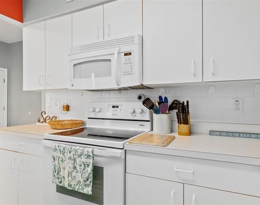 104 Surfview Drive - Photo Thumbnail 20