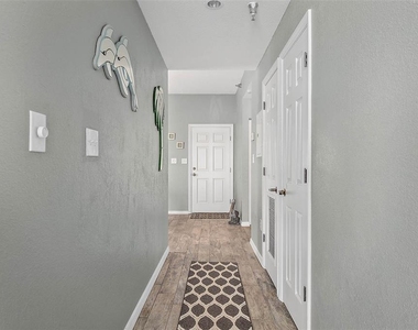 104 Surfview Drive - Photo Thumbnail 7