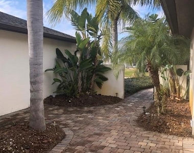 87 Club House Drive - Photo Thumbnail 5