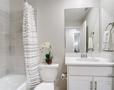 12470 Wellen Golf Street - Photo Thumbnail 28
