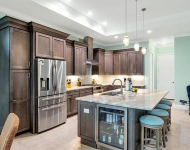 8936 Scallop Way - Photo Thumbnail 11