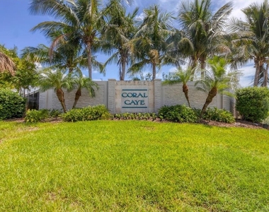 8936 Scallop Way - Photo Thumbnail 40