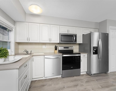5041 N Beach Rd. - Photo Thumbnail 7