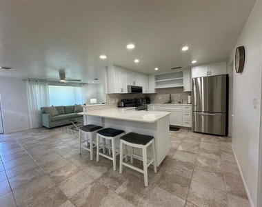 1575 Loralin Drive - Photo Thumbnail 6