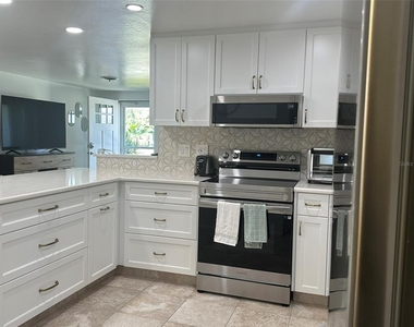 1575 Loralin Drive - Photo Thumbnail 11