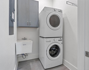 300 Gasparilla Street - Photo Thumbnail 35