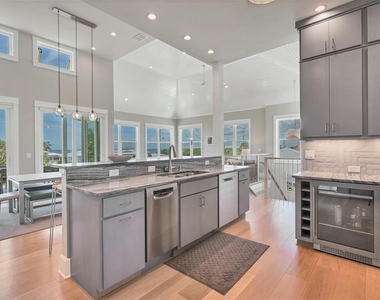 300 Gasparilla Street - Photo Thumbnail 14