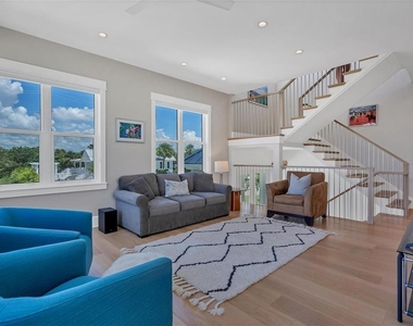 300 Gasparilla Street - Photo Thumbnail 8