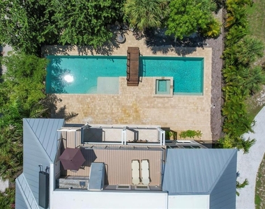 300 Gasparilla Street - Photo Thumbnail 5