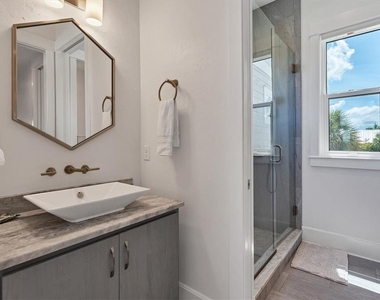 300 Gasparilla Street - Photo Thumbnail 33