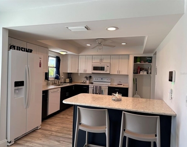 45 Oakland Hills Court - Photo Thumbnail 15