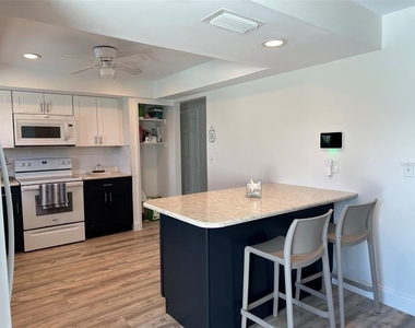45 Oakland Hills Court - Photo Thumbnail 16