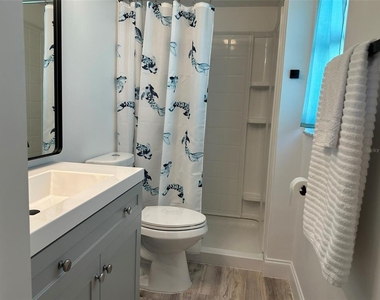 45 Oakland Hills Court - Photo Thumbnail 21