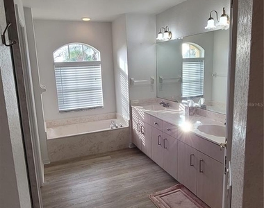 72 Long Meadow Court - Photo Thumbnail 15