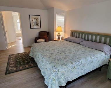 72 Long Meadow Court - Photo Thumbnail 11