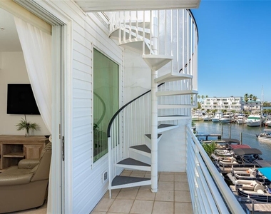 8280 Harborside Circle - Photo Thumbnail 12