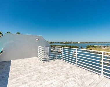 8280 Harborside Circle - Photo Thumbnail 13
