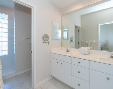 8280 Harborside Circle - Photo Thumbnail 22