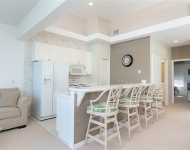 8280 Harborside Circle - Photo Thumbnail 5