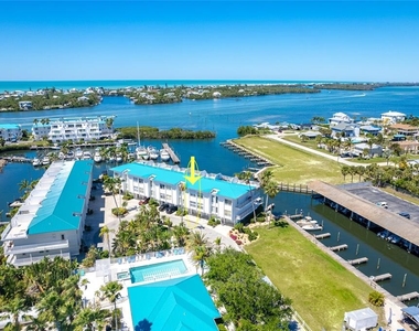 8280 Harborside Circle - Photo Thumbnail 30