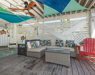 210 Bocilla Drive - Photo Thumbnail 40