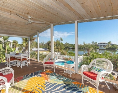 210 Bocilla Drive - Photo Thumbnail 13