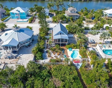 210 Bocilla Drive - Photo Thumbnail 65