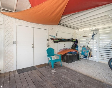 210 Bocilla Drive - Photo Thumbnail 42
