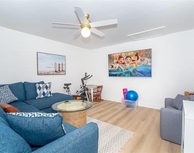 320 Anchor Row - Photo Thumbnail 20