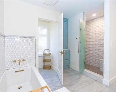 320 Anchor Row - Photo Thumbnail 25