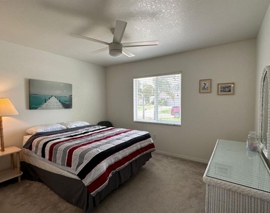 107 Cottage Place - Photo Thumbnail 6