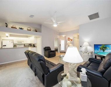 107 Cottage Place - Photo Thumbnail 4