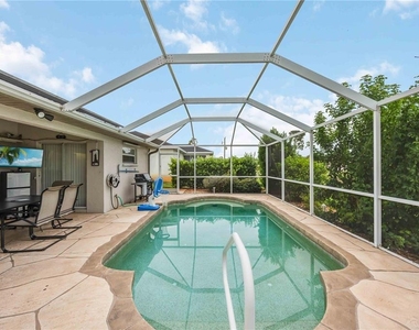 107 Cottage Place - Photo Thumbnail 24