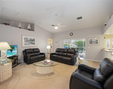 107 Cottage Place - Photo Thumbnail 2
