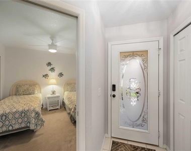 107 Cottage Place - Photo Thumbnail 16