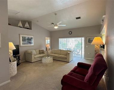 107 Cottage Place - Photo Thumbnail 9