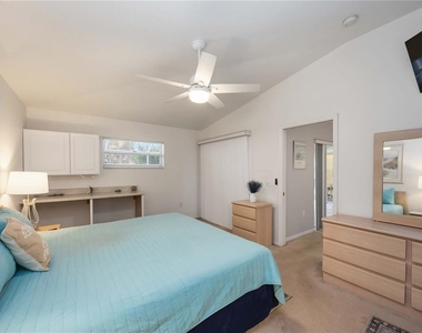 107 Cottage Place - Photo Thumbnail 13