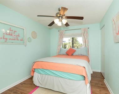 9542 Rum Runner Road - Photo Thumbnail 15