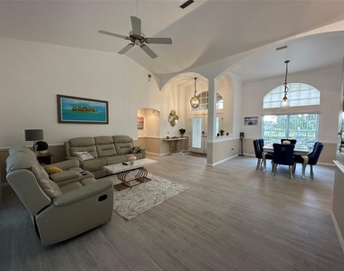1238 Yorkshire Street - Photo Thumbnail 6