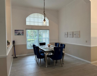 1238 Yorkshire Street - Photo Thumbnail 8
