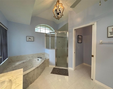 1238 Yorkshire Street - Photo Thumbnail 22