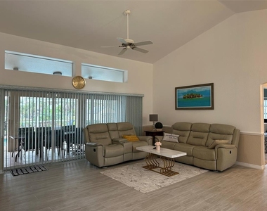 1238 Yorkshire Street - Photo Thumbnail 5