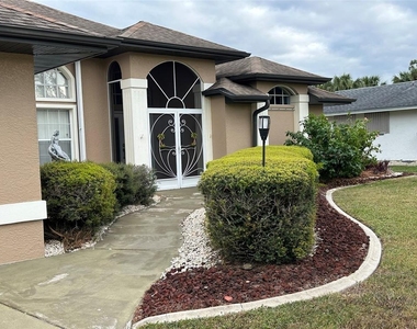 1238 Yorkshire Street - Photo Thumbnail 2
