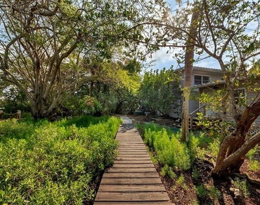 8144 Little Gasparilla Island - Photo Thumbnail 27