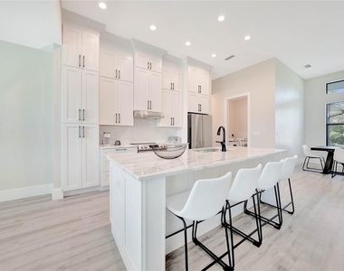 3600 Cincinnati Street - Photo Thumbnail 11